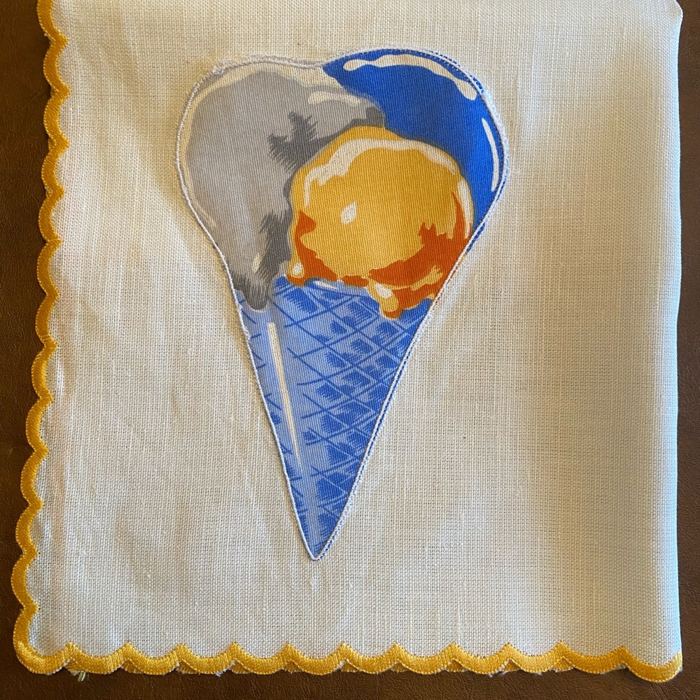 Dessert placemat